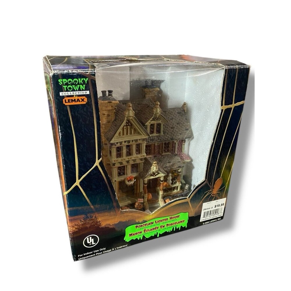2004 Lemax Spooky Town Trick Or Treaters Haven Lighted Halloween House 45006